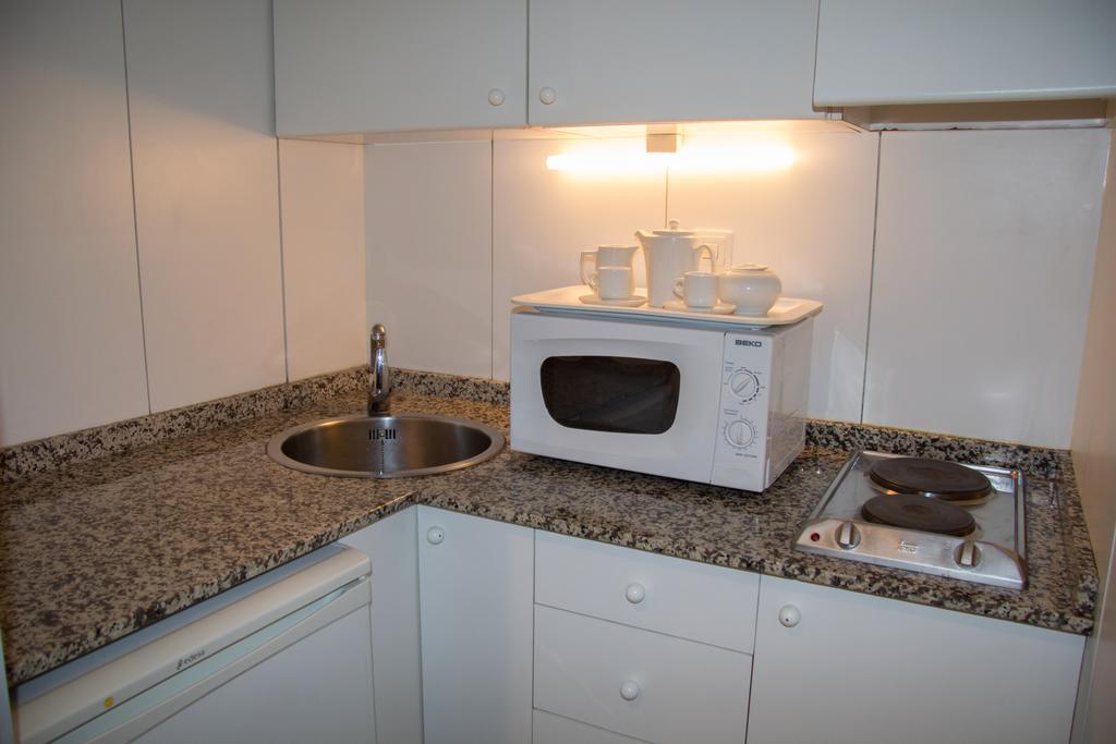 Apartamentos Descartes Barcelona Exterior foto
