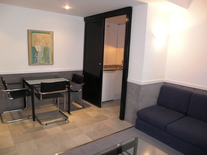 Apartamentos Descartes Barcelona Zimmer foto